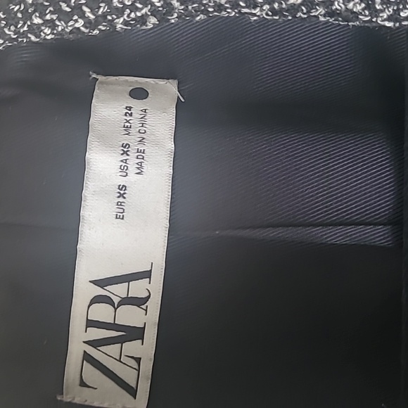 Zara Blazer - Picture 4 of 13